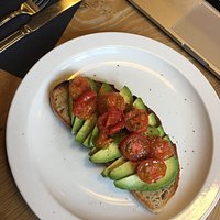 Great breakfast at sublyme this morning, avocado and tomato on sourdough. Beautifully and carefu