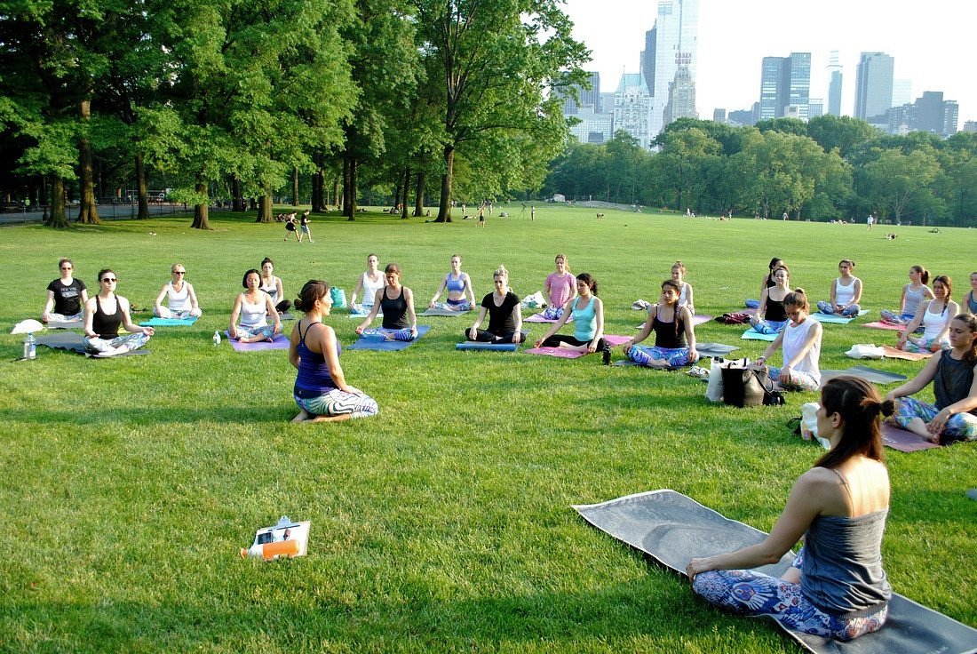 Central Park Yoga Class With A View In The Heart Of New York City