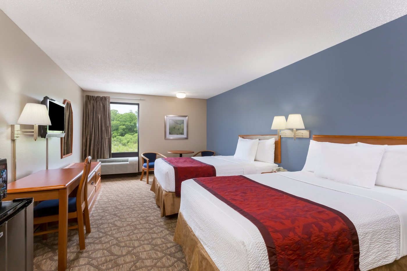 SPARK BY HILTON TIFTON: See 928 Hotel Reviews, Price Comparison and 83 ...