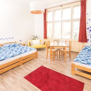 Hostel &amp; Pension Downtown, hotel in Prague