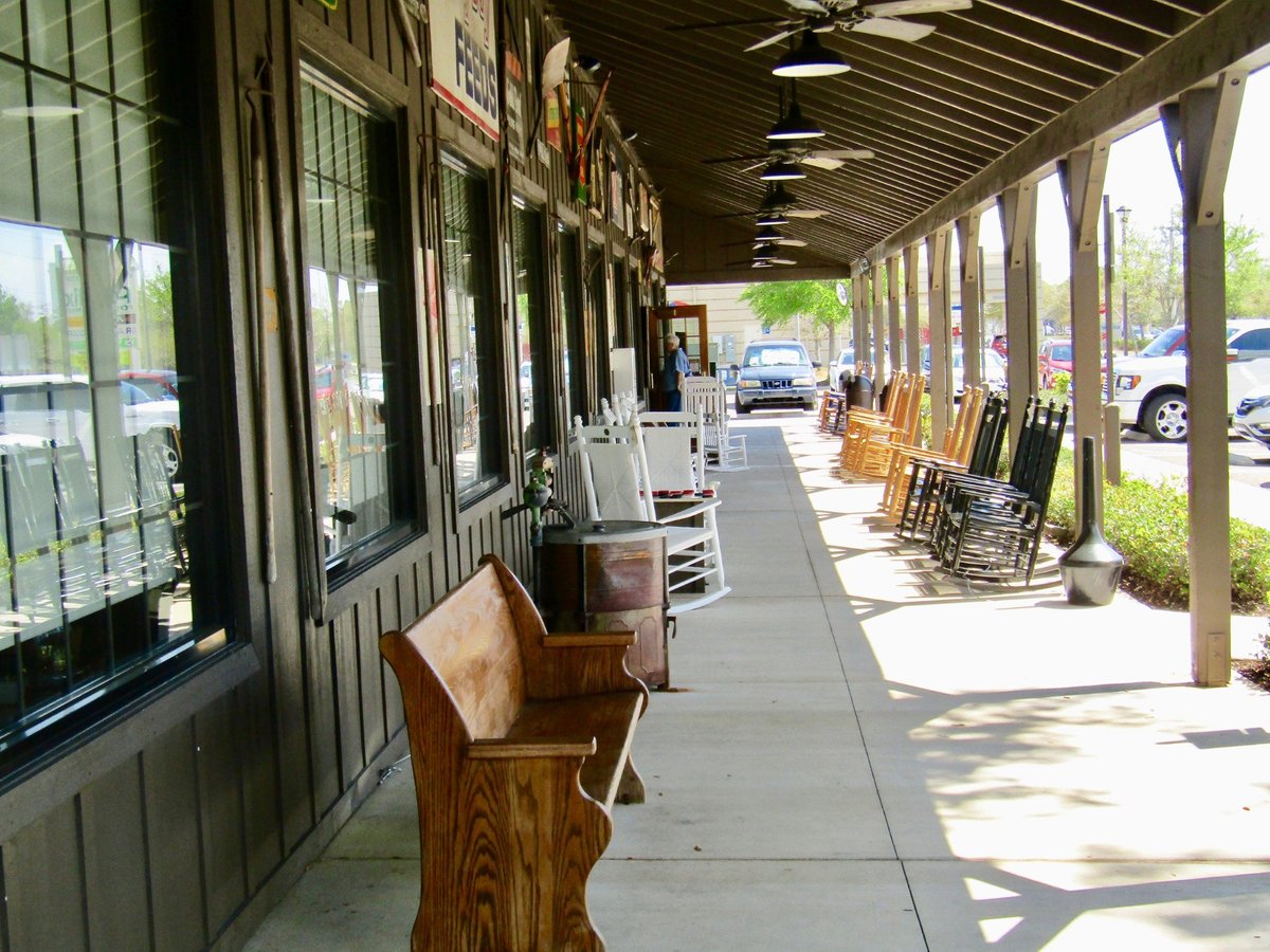 Cracker barrel tampa 13833 w hillsborough ave photos restaurant