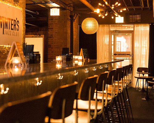 11 Clubs And Breweries To Enjoy The Chicago Nightlife