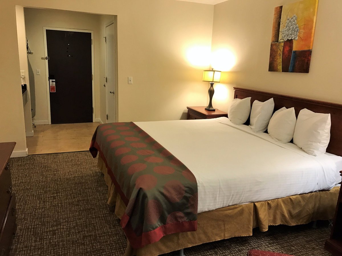 Ramada by Wyndham Draper Rooms: Pictures & Reviews - Tripadvisor