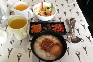 用餐 