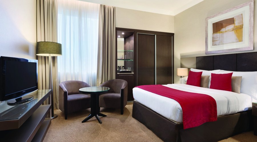 Queen Superior room