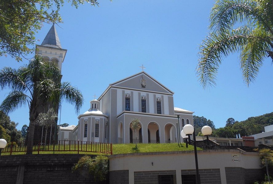Igreja Matriz de Nova Pádua image