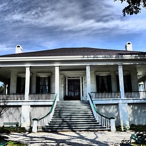 places to visit in gulfport ms