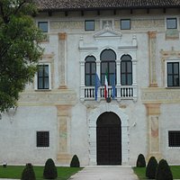 Facciata del palazzo degli Spilimbergo di sopra.