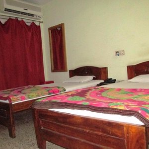 Double room wth twin beds