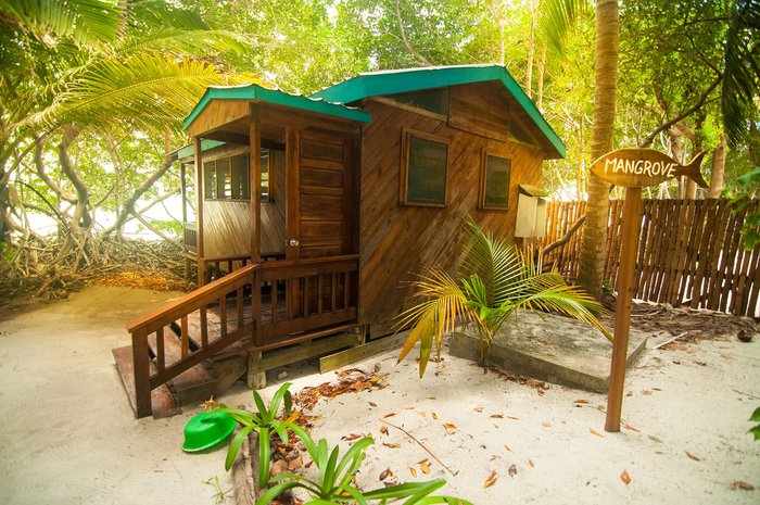 IZE BELIZE - Updated 2024 Hostel Reviews (South Water Caye)