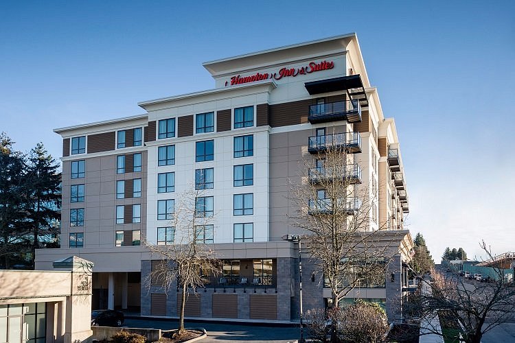 Hampton Inn &amp; Suites by Hilton Seattle/Northgate, hotel in Seattle