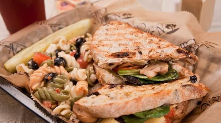 Nezaty's Cafe