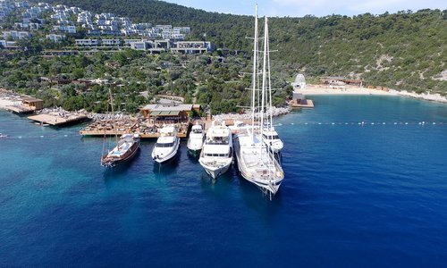 NIS Charter Yacht Fleet