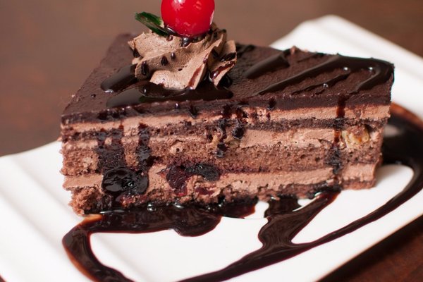 Olive Garden Triple Chocolate Strata Cake Recipe | Fasci Garden