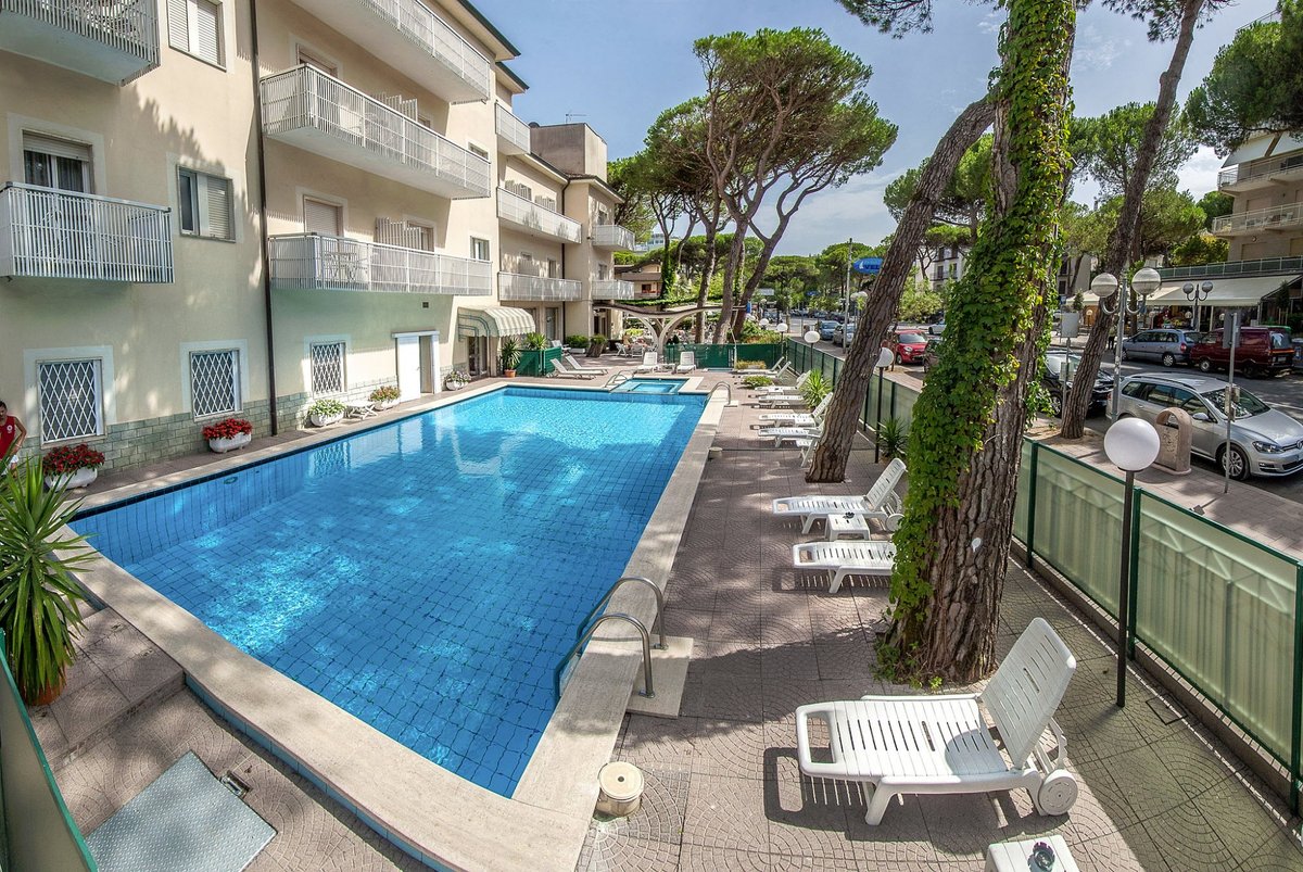 HOTEL VELA (AU$99): 2022 Prices & Reviews (Milano Marittima, Italy ...