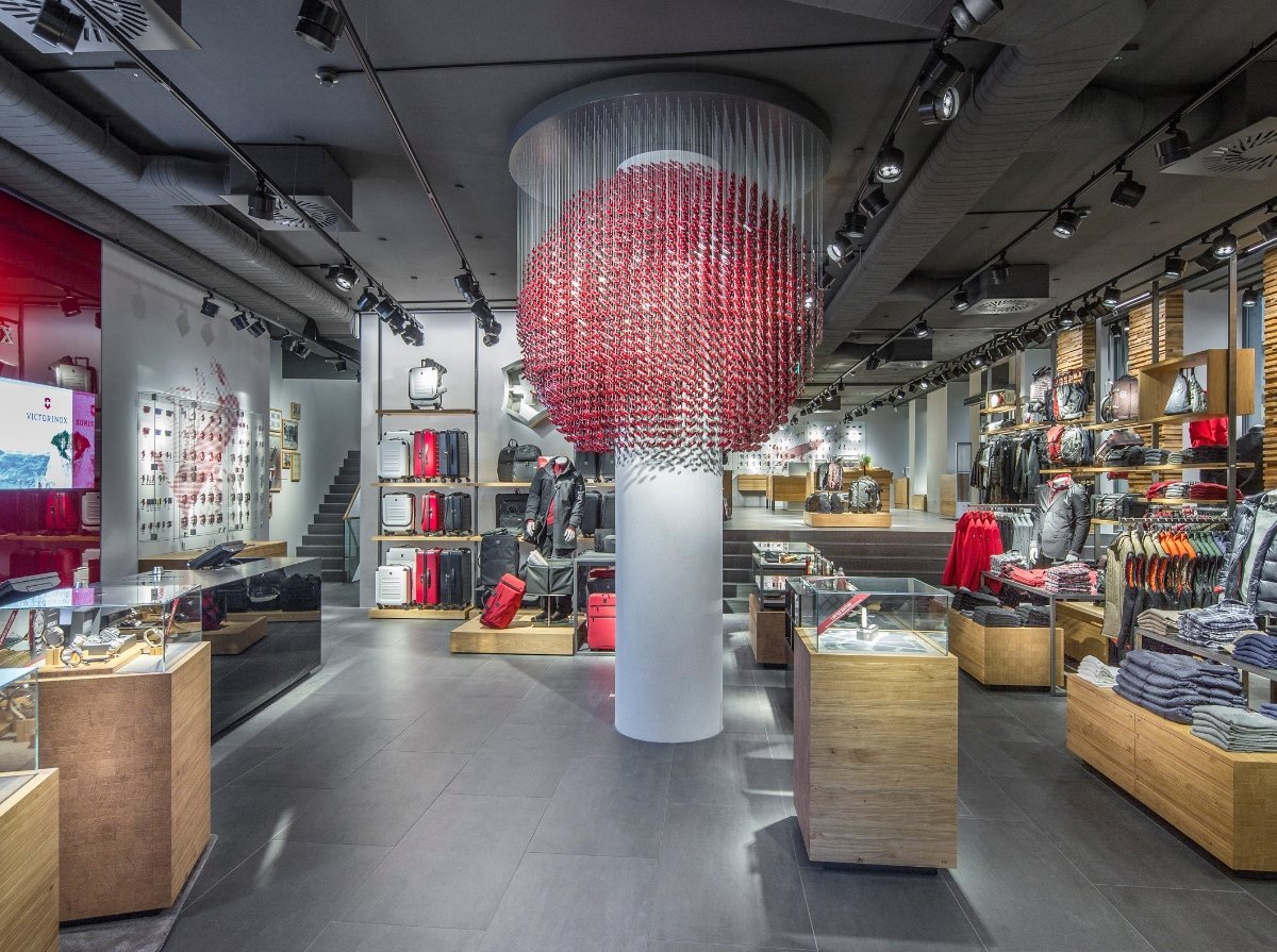 Victorinox Flagship Store Zurich, Цюрих: лучшие советы перед посещением -  Tripadvisor