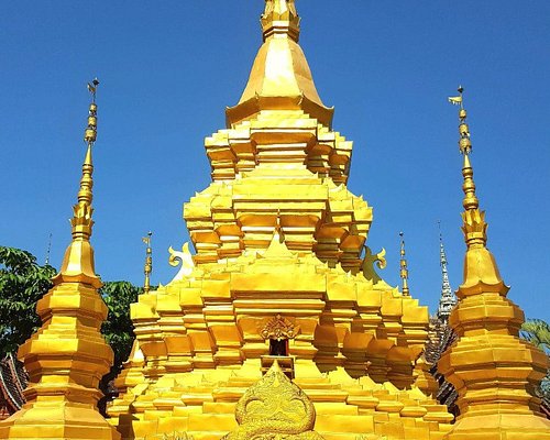 Ganlanba_Buddhist tempel_golden pagoda