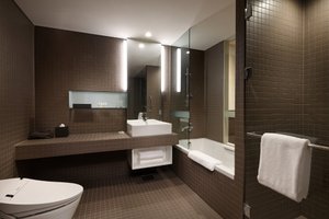 Room & Suite