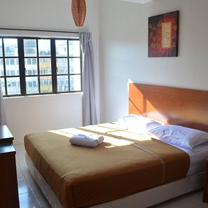 Double Room With Sharing Bathroom - King Bed