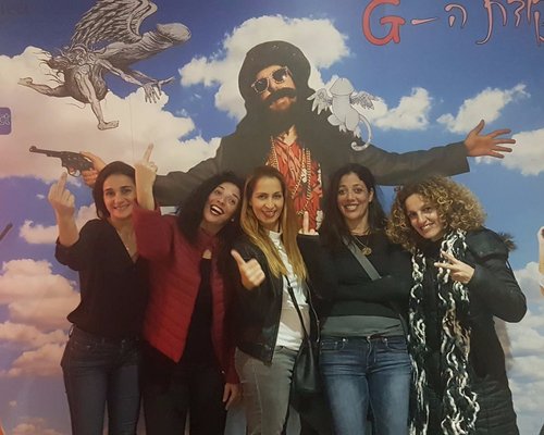 Escape rooms in Israel - fun things to do with friends as a group