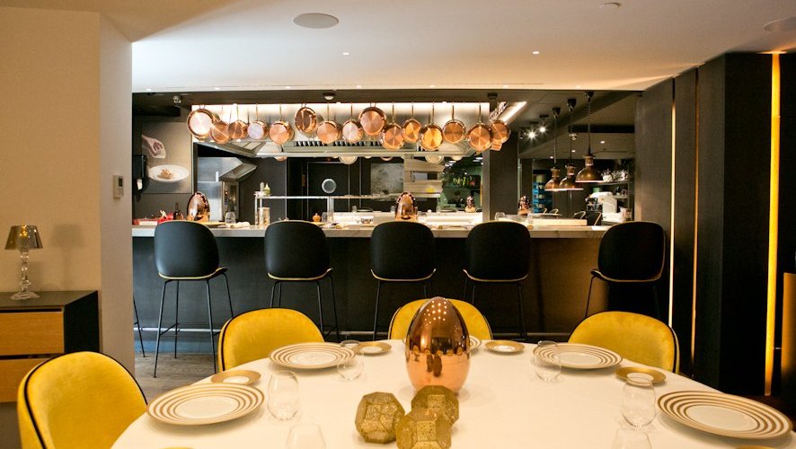 Caelis_barra en la cocina_nueva ubicación_new location