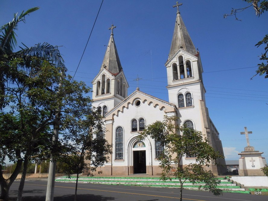 Igreja Matriz Santa Ana Capela de Santana - All You Need to Know BEFORE ...