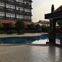 Lucky Angkor pool