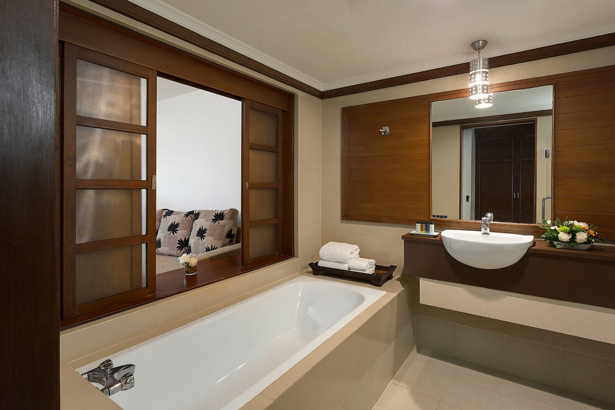 Mövenpick Suriwongse Chiang Mai by null