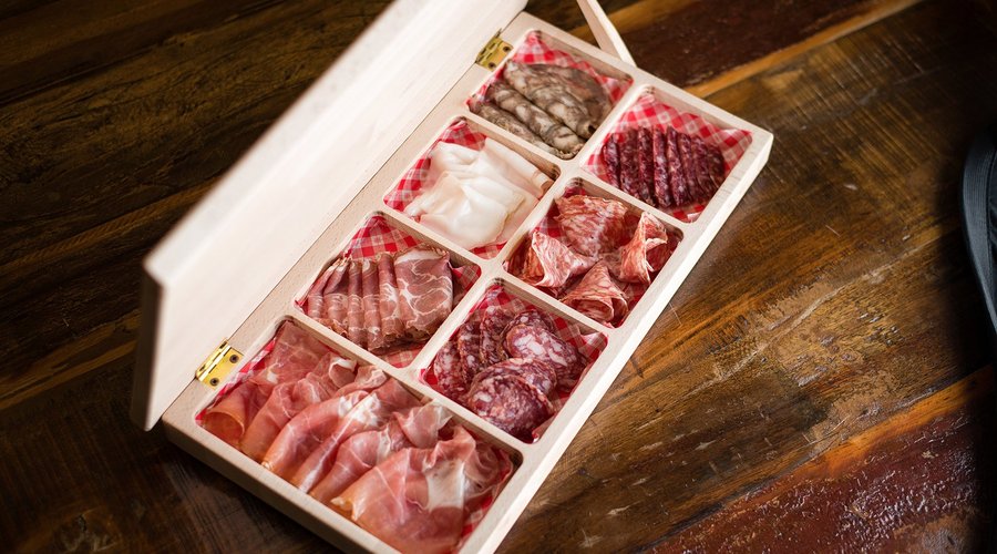luxury delicase di affettati Foody Farm