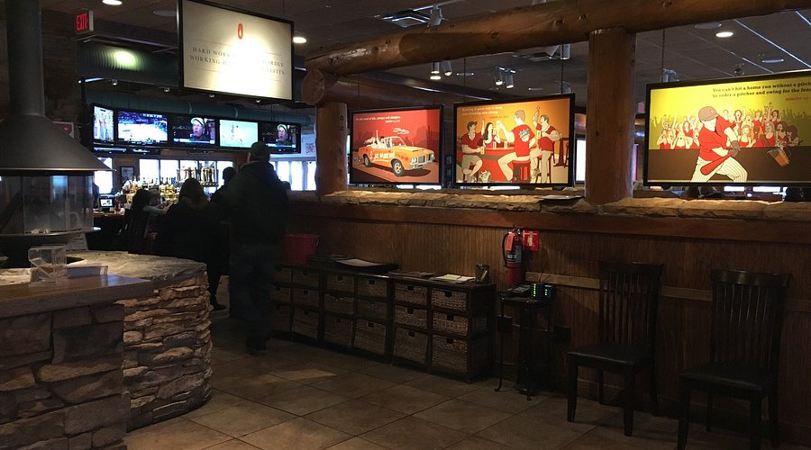 Smokey Bones Lansing