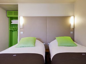 Room & Suite