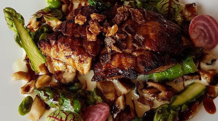 Ris de veau : braisé, jus de veau réduit, légumes croquants, champignons, oignon