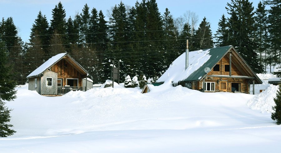 THE OTHER MAINE CABINS in Winter