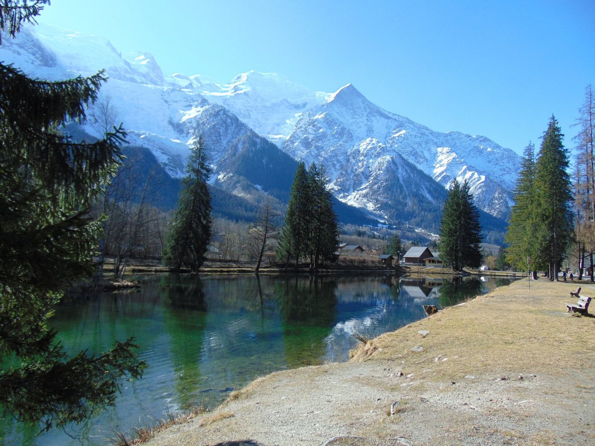 E lac. Lac Blanc (Chamonix).