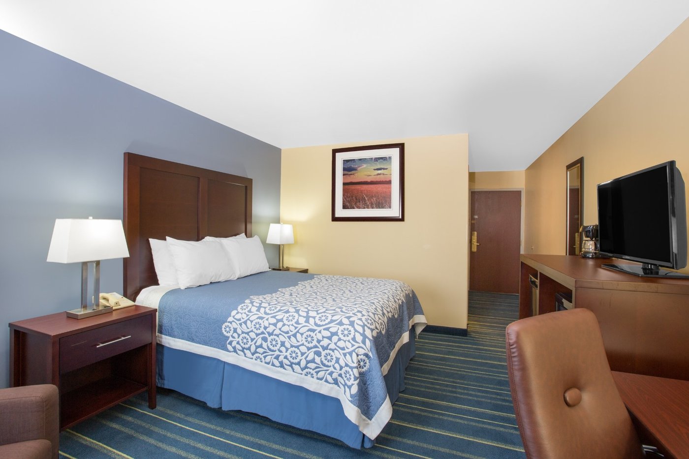 DAYS INN BY WYNDHAM GRAND ISLAND - Updated 2024 Prices & Motel Reviews (NE)