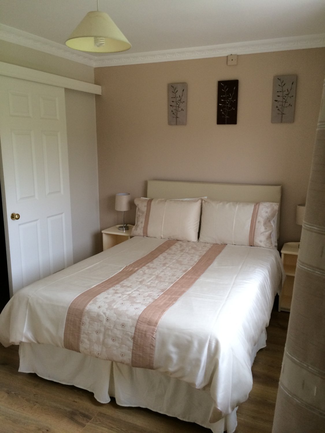 BARR'S B&B - Prices & Reviews (Moville, County Donegal, Ireland)