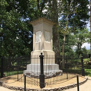 The Lovely Miss Elizabeth's Gravesite in Frankfort, Kentucky 