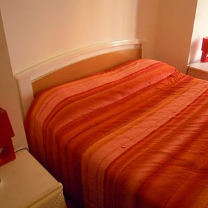 Cama doble, y dos camas supletorias - Picture of Hotel Santa Prassede, Rome  - Tripadvisor