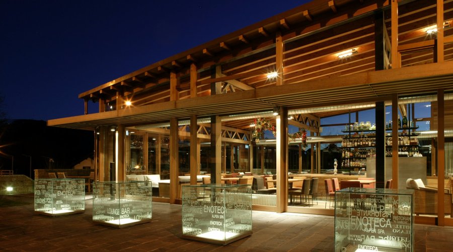 Hotel Milano Alpen Resort & SPA -Lounge bar - terrazza esterna