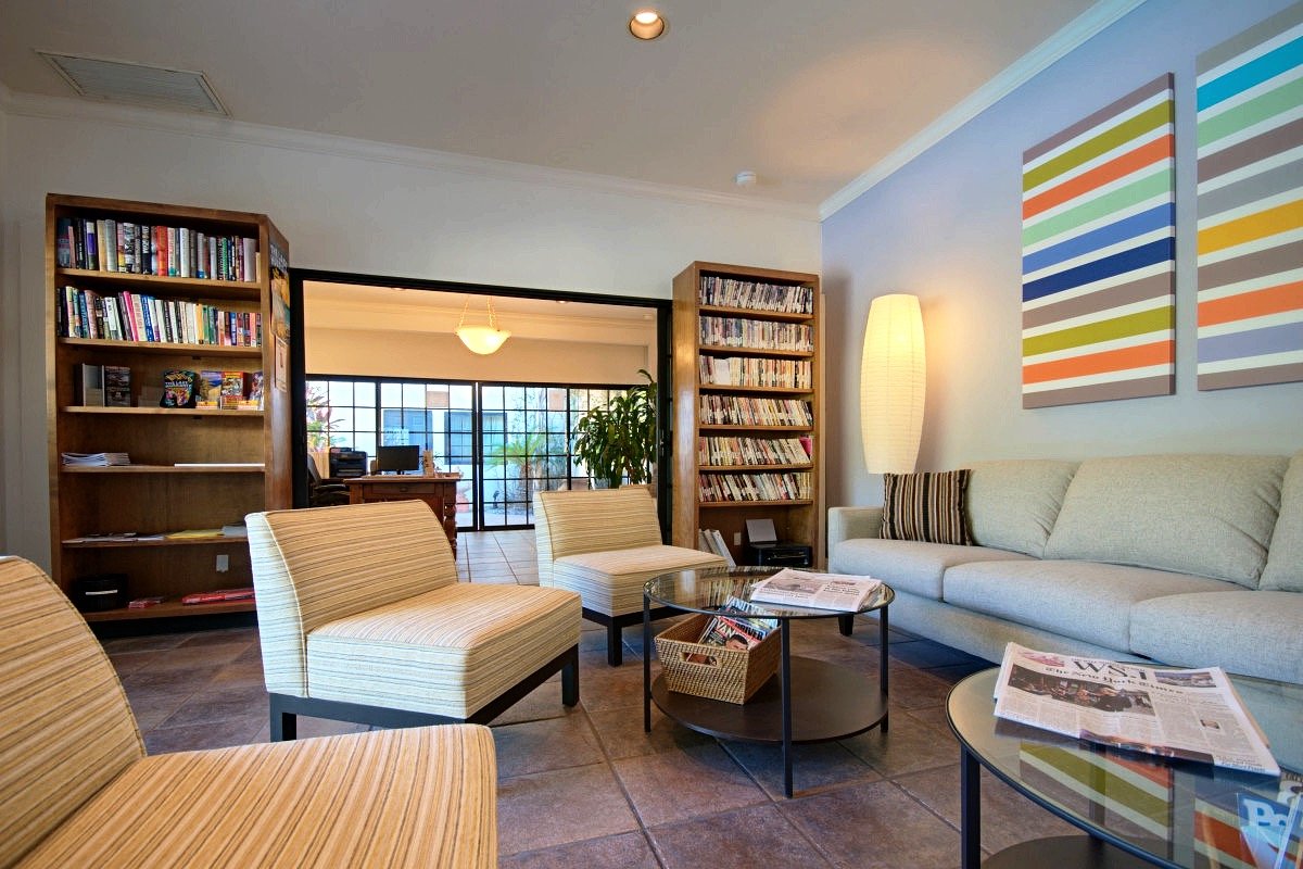 Hotel photo 1 of Descanso Men's Resort.