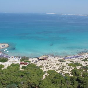 La nostra Spiaggia Lido Punta della Suina a soli 800 metri dalla struttura
