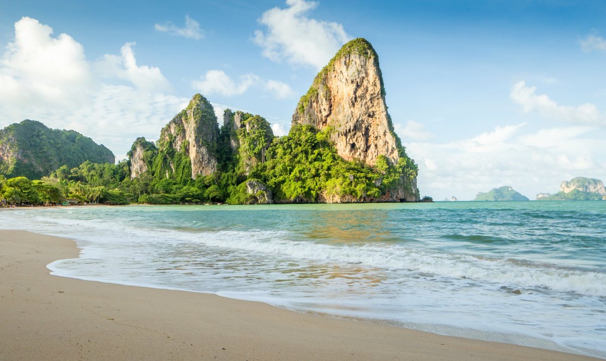 The 9 Best Railay Beach Hotels & Resorts in Krabi, Thailand – We