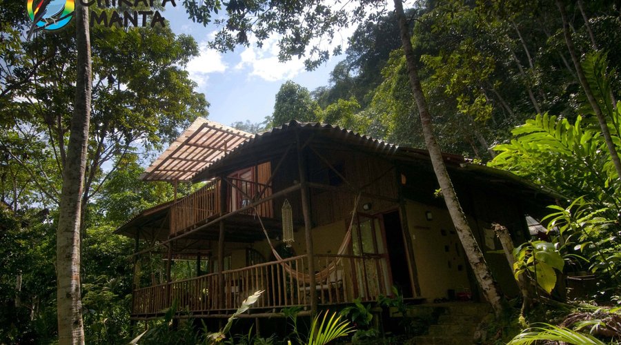 Casa Yacu Manta: con habitaciones de baño privado y terrazas compartidas
