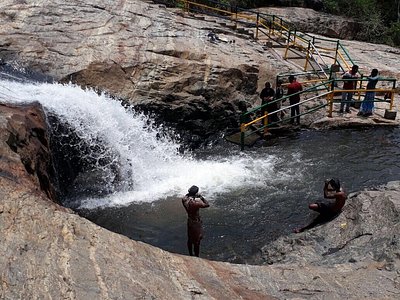 tourist places near periyakulam