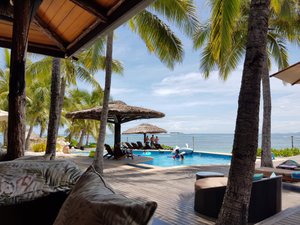 Pool & Beach