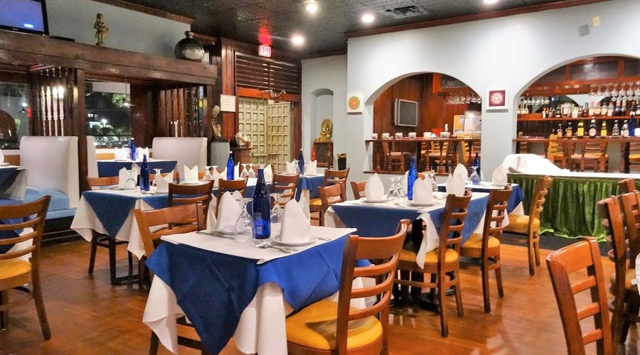 AROMA Indian Restaurant