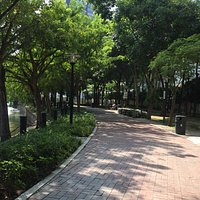河畔公園