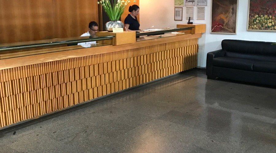 Tudo ok com o quarto atendimento e café da manhã simples mas atendeu bem.
Não tinha Wi-Fi pois n