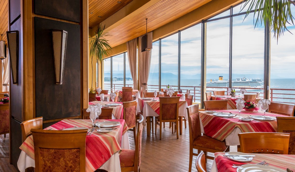 RESTAURANTE VIENTO SUR, Puerto Montt - Cardápio, Preços & Comentários de  Restaurantes