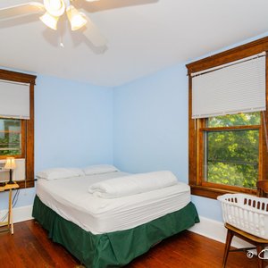Downtown Queen Bedroom